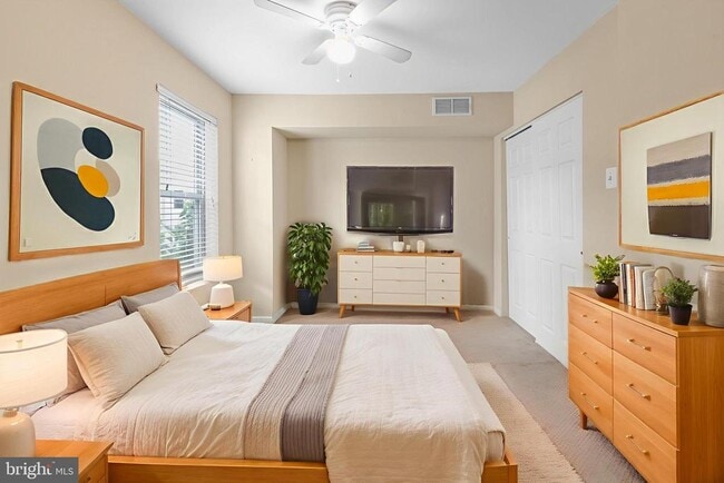 property at 909 N 19th St