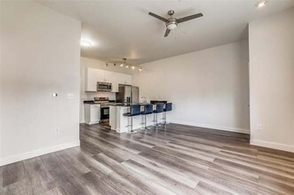 3015 Bryan St in Dallas, TX - Building Photo - Building Photo