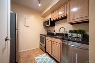 1020 15th St, Unit 32K in Denver, CO - Building Photo - Building Photo