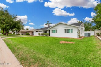 3726 E Weldon Ave in Phoenix, AZ - Building Photo - Building Photo