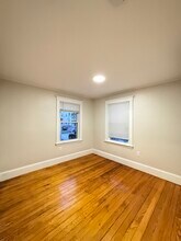 4110 Washington St, Unit 1 in Boston, MA - Foto de edificio - Building Photo