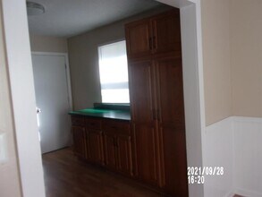 4075 Kenneth Rd in Stow, OH - Building Photo - Building Photo