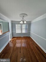 105 Knollwood Ct in Stafford, VA - Building Photo