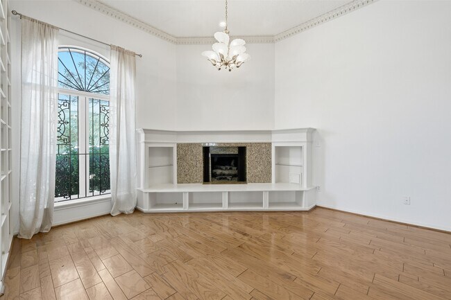 property at 4063 Breakwood Dr