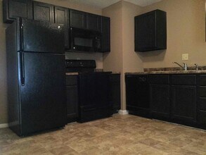 25 Iris Ave in Indianapolis, IN - Building Photo - Building Photo