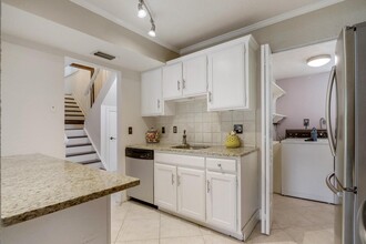 7200 NW 2nd Ave in Boca Raton, FL - Building Photo - Building Photo