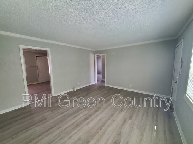 2125 E Seminole St in Tulsa, OK - Building Photo - Building Photo