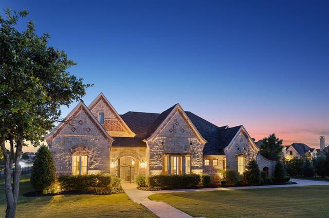 5501 Lake Geneva Ct in Flower Mound, TX - Foto de edificio