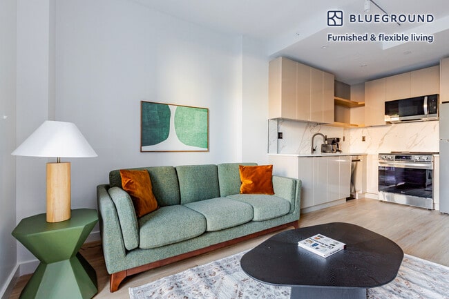 16 West St in Brooklyn, NY - Foto de edificio - Building Photo