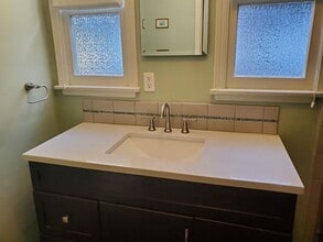 621 Eaton Dr in Pasadena, CA - Building Photo - Building Photo