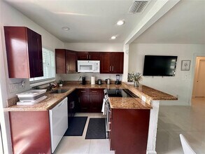 5411 NE 22nd Terrace in Fort Lauderdale, FL - Building Photo - Building Photo