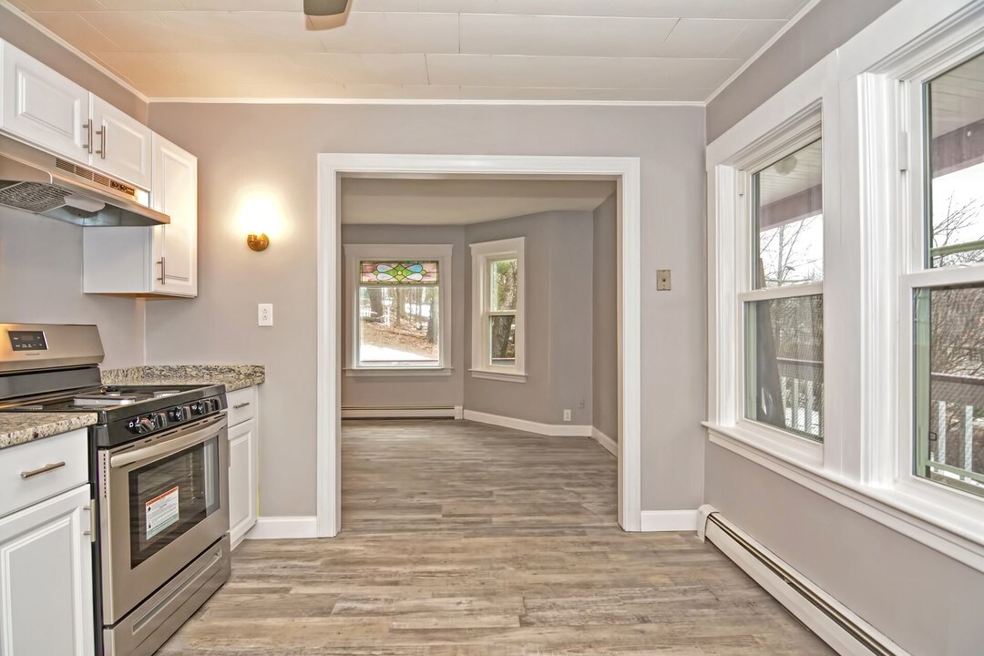 117 Marshall St-Unit -3 in Fitchburg, MA - Building Photo
