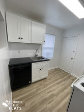 2421 Beechwood Blvd, Unit B in Pittsburgh, PA - Building Photo - Building Photo