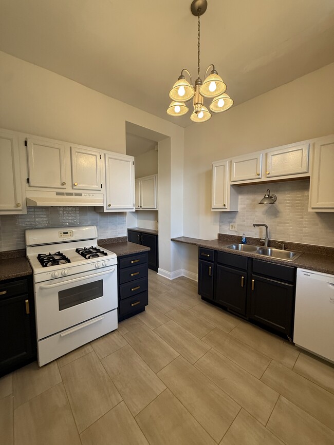 property at 2707 Ann Ave