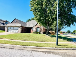 900 S 75th St in Broken Arrow, OK - Building Photo - Building Photo