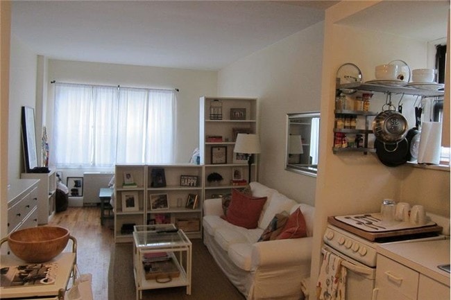 442 E 78th St-Unit -#C5 in New York, NY - Building Photo - Building Photo