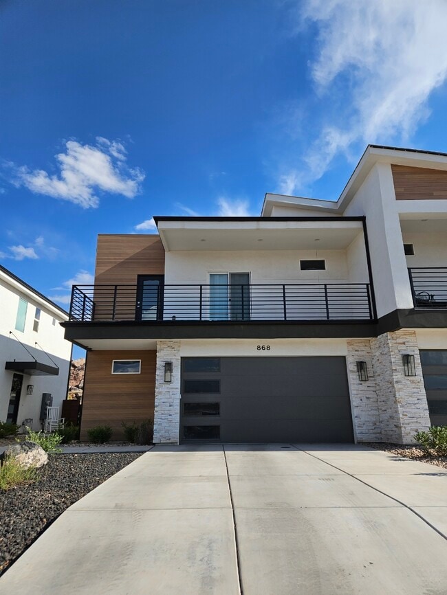property at 868 E Desert Cactus Dr