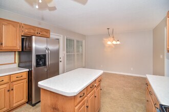 339 White Springs Rd in Warrior, AL - Building Photo - Building Photo