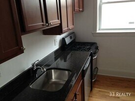 1623 W Farwell Ave in Chicago, IL - Building Photo