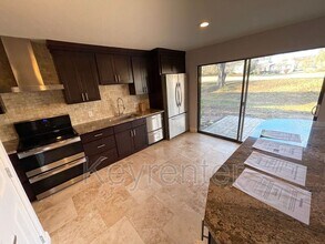 516 Lost Tree Ln in Knoxville, TN - Building Photo - Building Photo