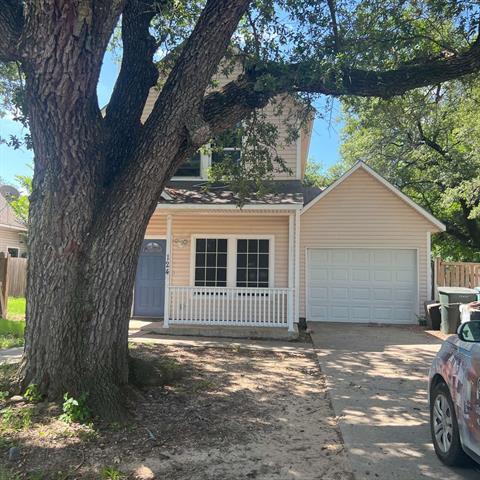property at 124 W Park Ave