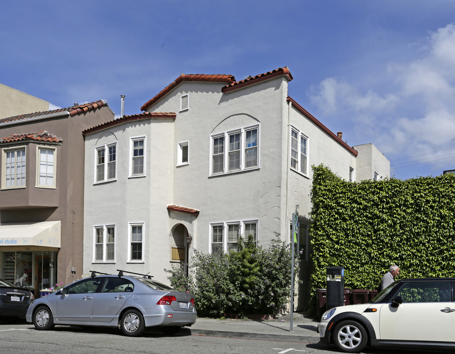 5321 Bryant Ave in Oakland, CA - Foto de edificio