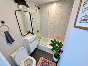 158 St Botolph St in Boston, MA - Building Photo - Building Photo