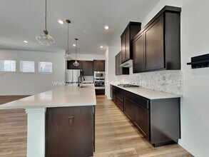 6209 Queen's Path in North Richland Hills, TX - Building Photo - Building Photo