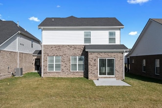 129 Weller Ln in Gallatin, TN - Building Photo - Building Photo