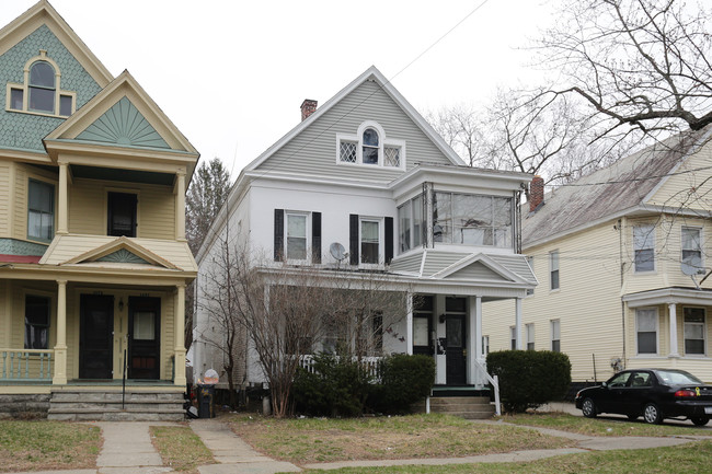 1485-1487 Rugby Rd in Schenectady, NY - Building Photo - Building Photo