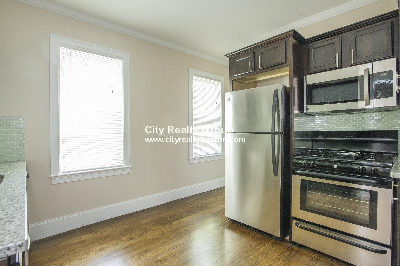 2973 Washington St, Unit 1 in Boston, MA - Foto de edificio