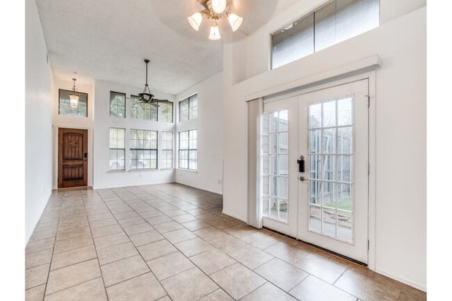 6501 Topaz Dr in Arlington, TX - Building Photo - Building Photo