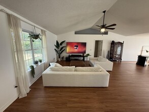 1957 Cardinal Ln in Navarre, FL - Building Photo - Building Photo