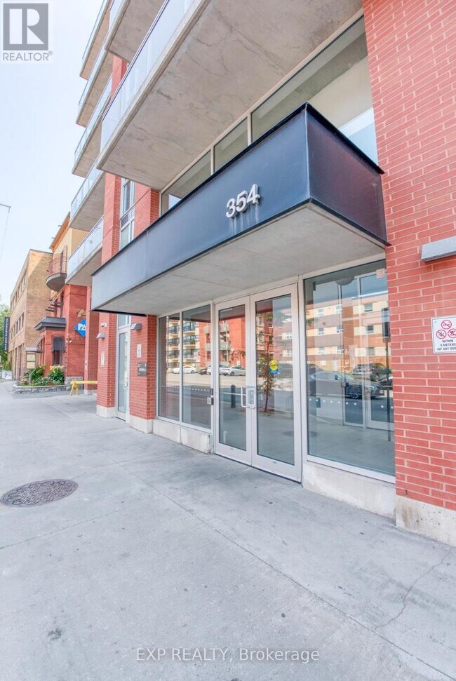 property at 354-354 Gladstone Ave