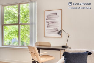 11000 NE 10th St in Bellevue, WA - Building Photo - Building Photo