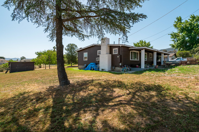 7844-7854 Rancho Fanita Dr in Santee, CA - Building Photo - Other