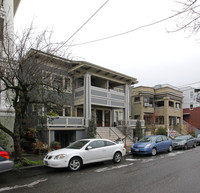 Valencia Condominiums in Portland, OR - Building Photo - Building Photo