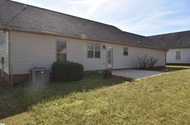 514 Cornucopia Ln in Inman, SC - Foto de edificio - Building Photo