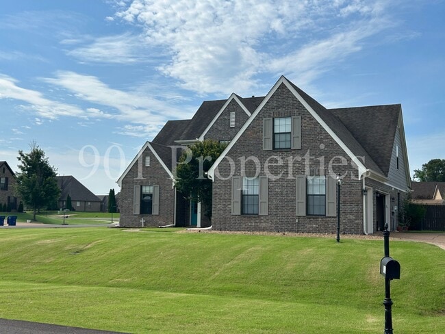 14383 Buttercup Dr in Olive Branch, MS - Building Photo - Building Photo
