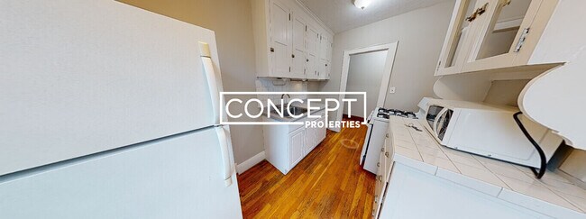 119 College Ave, Unit 44 in Somerville, MA - Foto de edificio - Building Photo