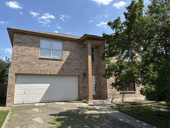 property at 5850 Spring Pebble