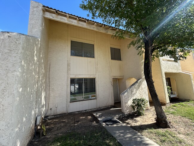 property at 5744 N 44th Ave