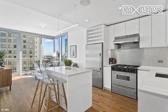 430 Albee Square W-Unit -27F in Brooklyn, NY - Building Photo - Building Photo