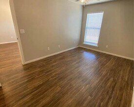 2101 Langford Ave in Lubbock, TX - Building Photo - Building Photo