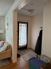 255 Faneuil St, Unit Apt 1 in Boston, MA - Foto de edificio - Building Photo
