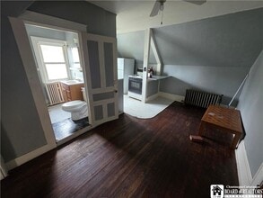 329 Crossman St in Jamestown, NY - Building Photo - Building Photo