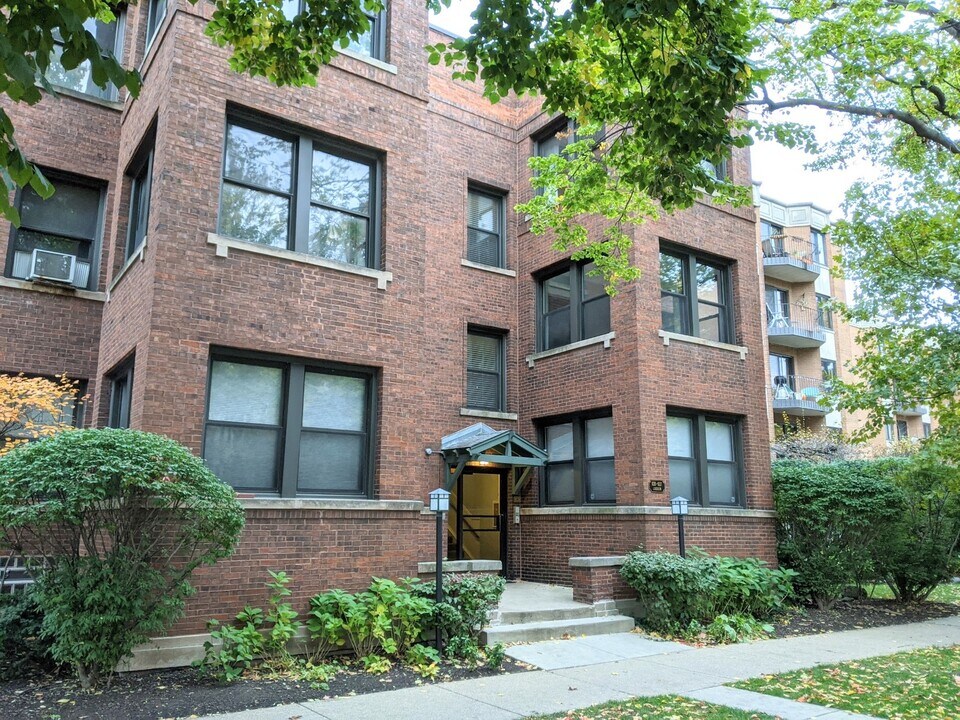 837 Judson Ave, Unit 2 in Evanston, IL - Building Photo
