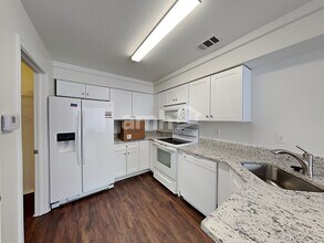 4570 N Orleans St in Denver, CO - Building Photo - Building Photo