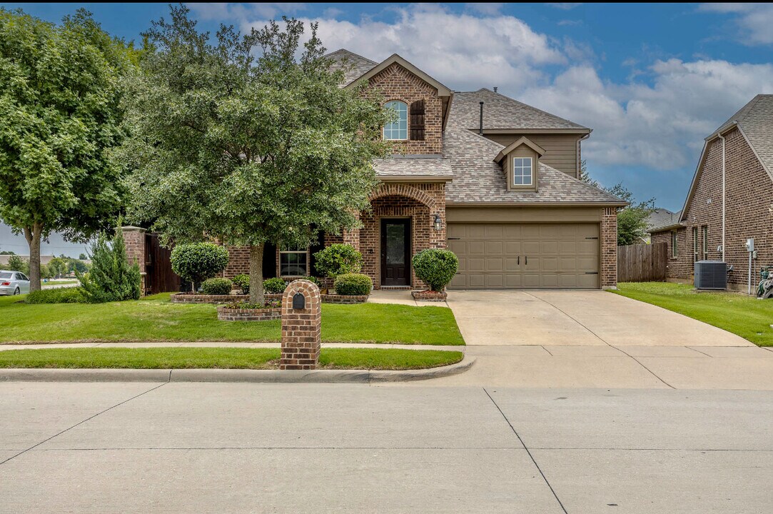 10101 Blue Skies Dr in McKinney, TX - Building Photo