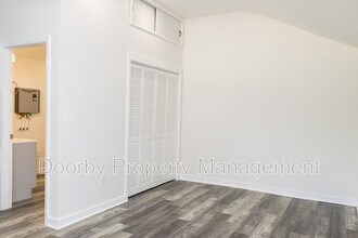 358 Derby Cir in Chattanooga, TN - Foto de edificio - Building Photo